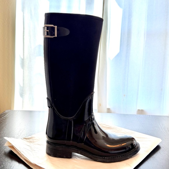 Tara M Knee High Rubber Rain Boots - NWOT - Picture 1 of 8